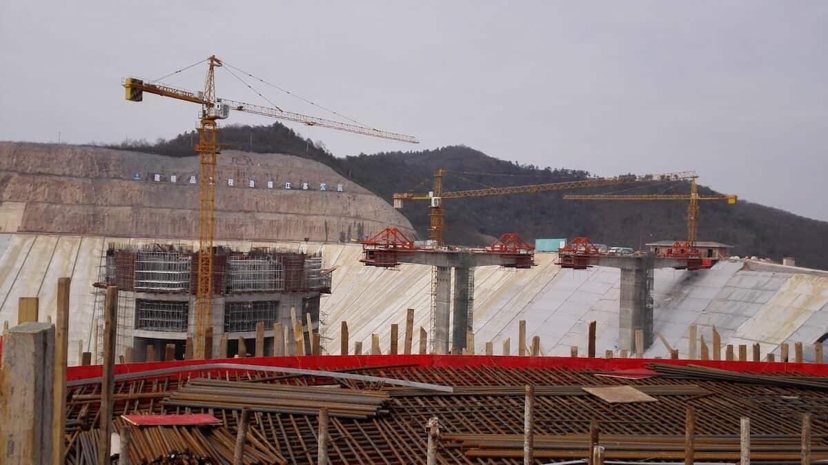 tour de la centrale hydroélectrique