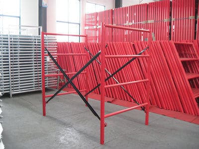 estrutura de escada para serviço pesado